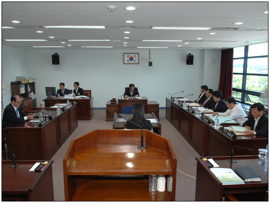 제214회 강릉시의회 임시회 제1차 운영위원회(2011.02.21) 대표이미지