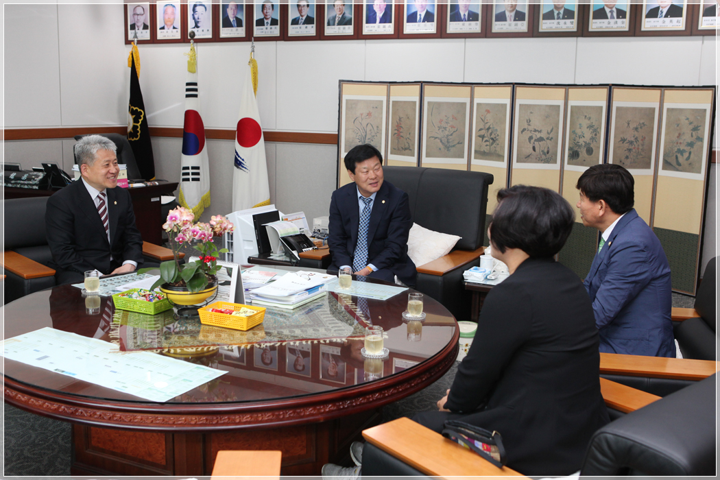 인천 부평구 운영위원장 의장님 접견(2016.04.21) 대표이미지