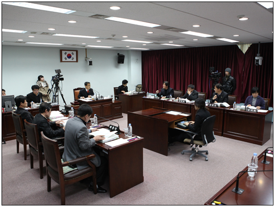 제227회 강릉시의회 제2차 정례회 내무복지위원회 행정사무감사(2012.12.05) 대표이미지