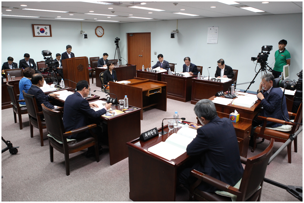 제240회 강릉시의회 제1차 정례회 산업건설위원회 행정사무감사(2014.09.22) 대표이미지