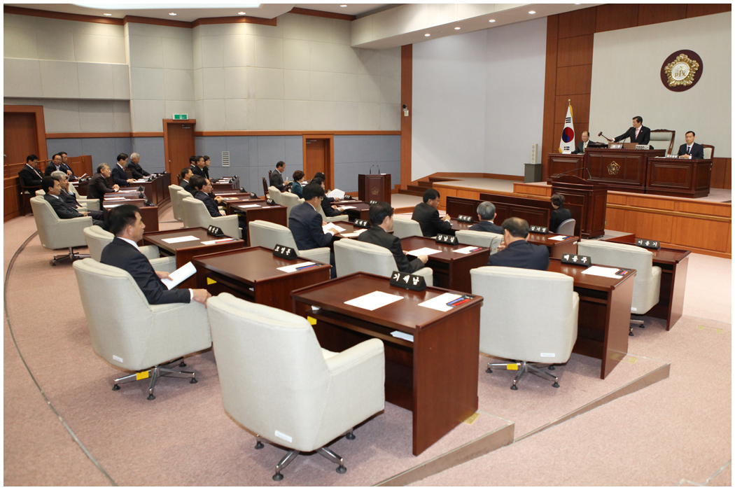 제241회 강릉시의회 임시회 제1차 본회의(2014.10.27) 대표이미지