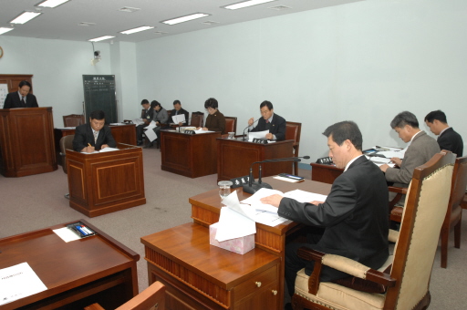 제191회 제2차정례회중 의회운영위원회(2007.12.6) 대표이미지