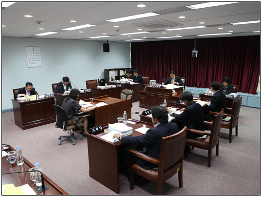 제223회 강릉시의회 임시회 산업건설위원회(2012.05.17) 대표이미지