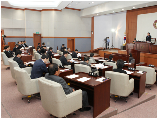 제230회 강릉시의회 임시회 제1차 본회의(2013.05.13) 대표이미지