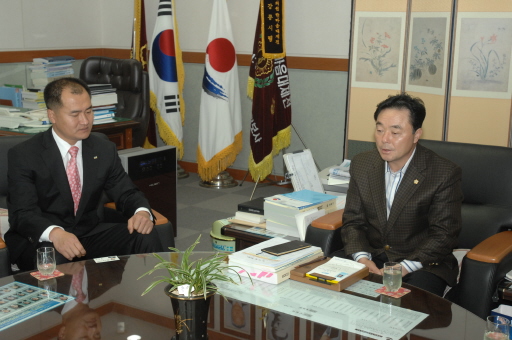 주문진JC 회장단 의장방문(2007.12.10) 대표이미지