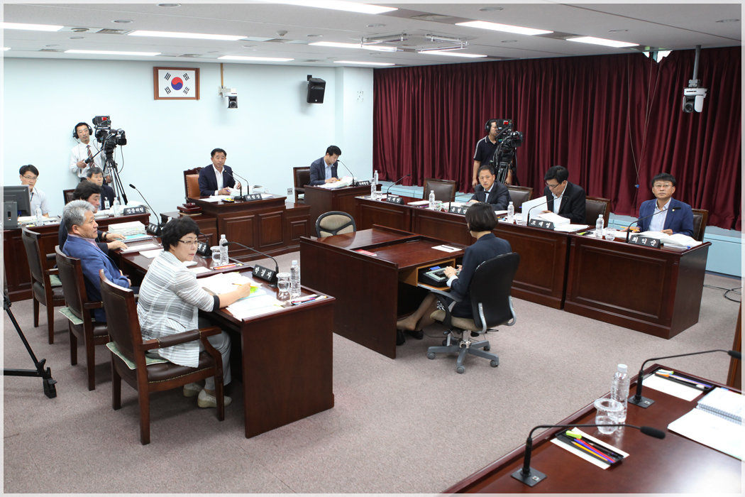 제246회 강릉시의회 제1차 정례회 내무복지위원회 행정사무감사(2015.07.20) 대표이미지