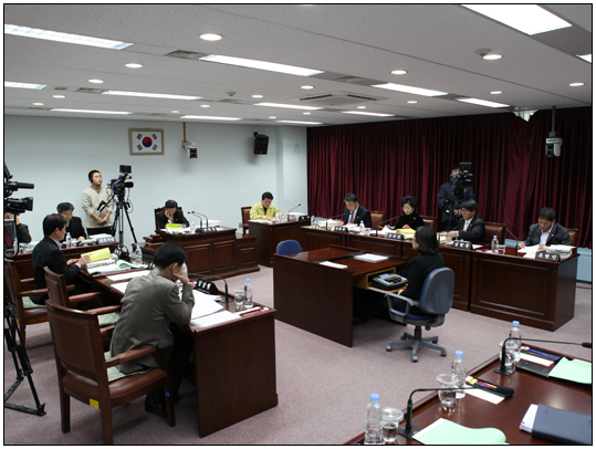 내무복지위원회 2012년 당초예산안 심사(2011.12.09) 대표이미지