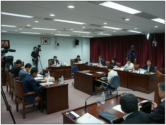 제217회 강릉시의회 정례회 제1차 내무복지위원회(2011.07.14) 대표이미지