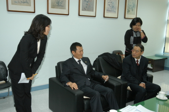 형주시 우호방문단 강릉시의회 방문(2008.12.9) 대표이미지