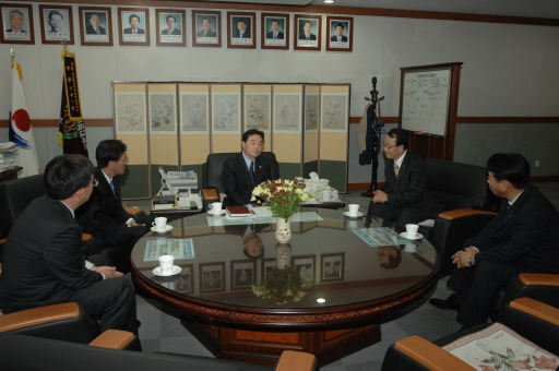 건강관리공단 서울지역본부장 의장방문(2007.11.2) 대표이미지