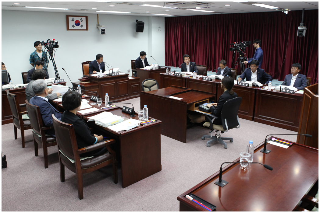 제240회 강릉시의회 제1차 정례회 내무복지위원회 행정사무감사(2014.09.19) 대표이미지