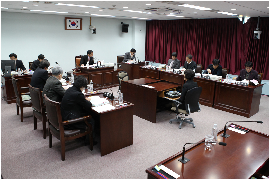 제242회 강릉시의회 제2차 정례회 내무복지위원회 -2015 당초예산안(2014.12.08) 대표이미지