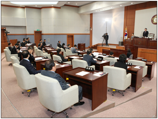 제233회 강릉시의회 제2차 정례회 제4차 본회의(2013.12.23) 대표이미지