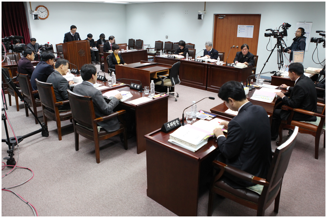 제242회 강릉시의회 제2차 정례회 내무복지위원회 -2015 당초예산안(2014.12.05) 대표이미지