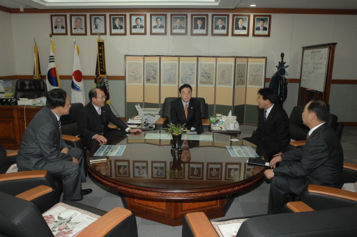 신임 문부춘 부시장 의회 방문(2007.11.14) 대표이미지