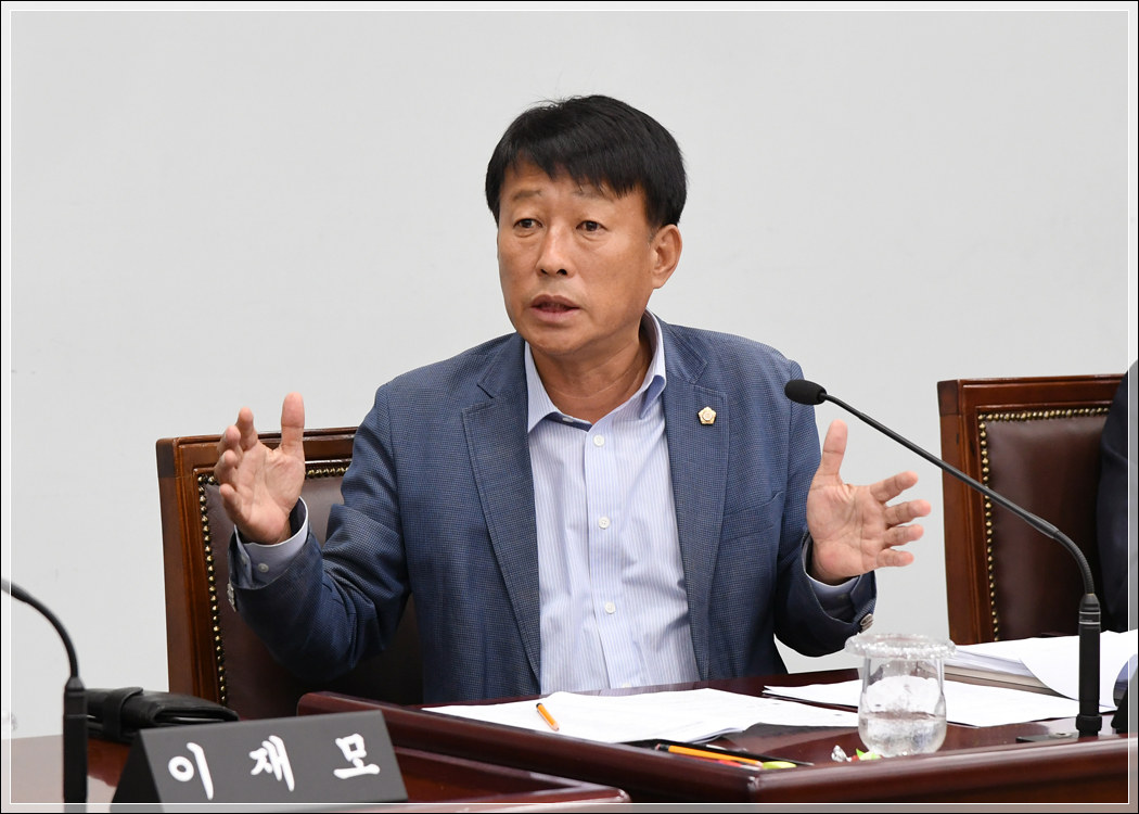 (2018.09.13.) 제269회 강릉시의회 제1차 정례회 산업위원회 이미지(4)