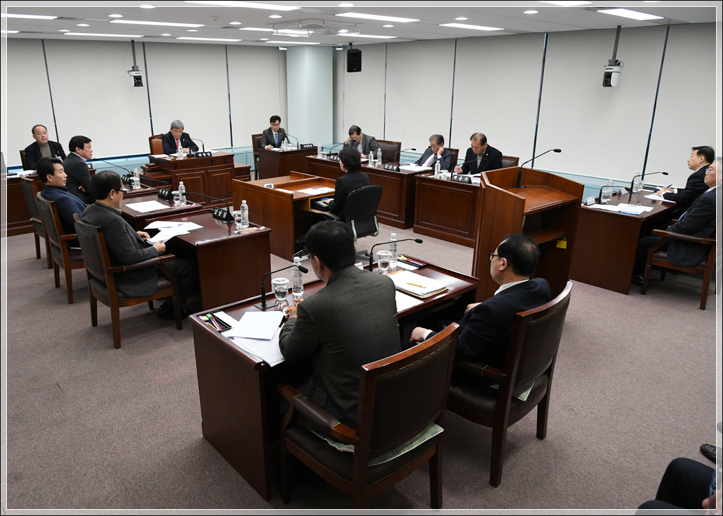 제265회 강릉시의회 임시회 산업건설위원회(2018.03.15.) 대표이미지