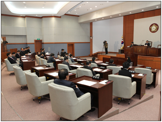 제228회 강릉시의회 임시회 제1차 본회의(2013.01.23) 대표이미지