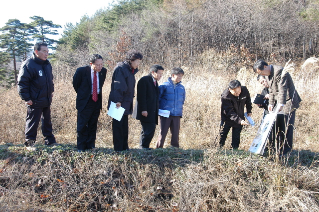 산업건설위 농촌태마관광종합타운 조성사업장 현지 확인(2006.11.29) 이미지(1)