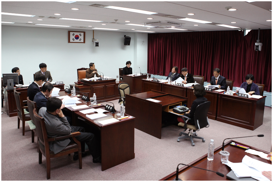 제234회 강릉시의회 임시회 내무복지위원회(2014.02.28) 대표이미지