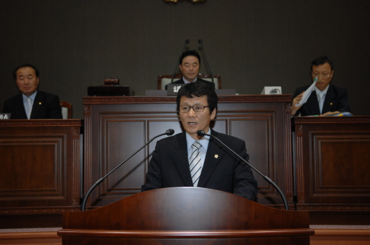 제8대 강릉시의회 후반기  김홍규 의장 당선(2008.7.4) 대표이미지