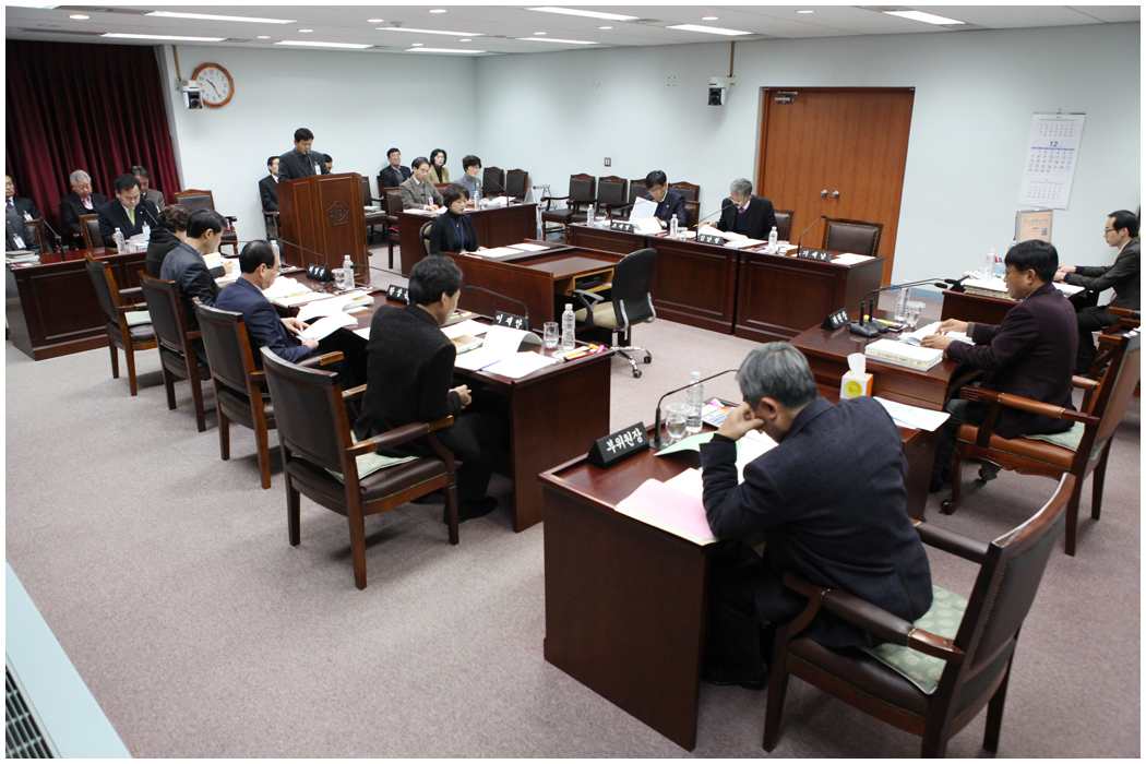 제242회 강릉시의회 제2차 정례회 예산결산특별위원회(2014.12.11~12) 대표이미지