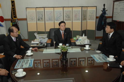 신임 문부춘 부시장 의회 방문(2007.11.14) 대표이미지