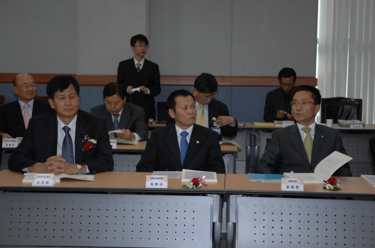 강원행정학회 정책세미나 개최(2008.11.14) 대표이미지