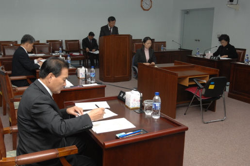 제190회임시회  중  산업건설위원회(2007.10.31) 대표이미지
