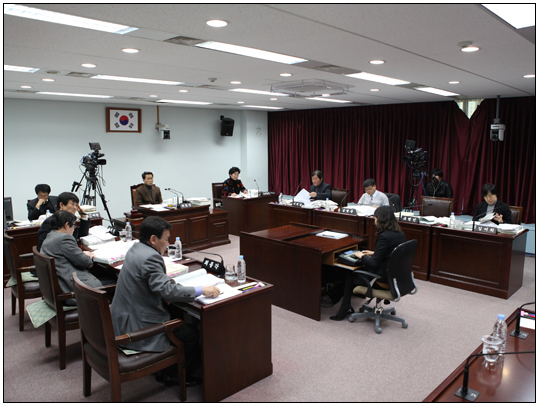제227회 강릉시의회 제2차 정례회 내무복지위원회 당초예산안 심사(2012.12.11) 대표이미지
