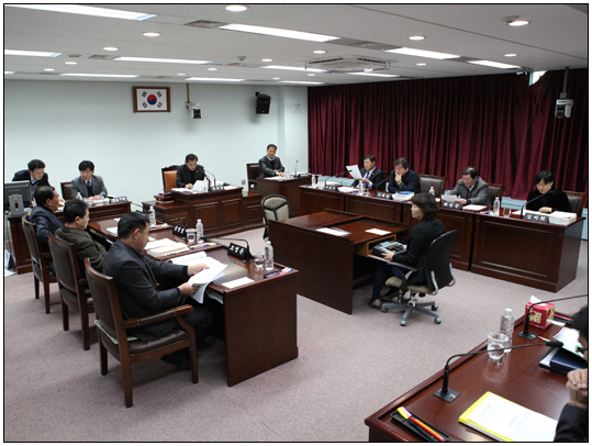 제233회 강릉시의회 제2차 정례회 예산결산위원회(2013.12.13) 대표이미지