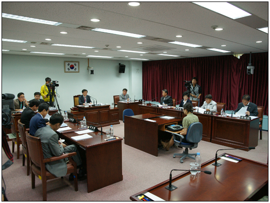 제218회 강릉시의회 임시회 내무복지위원회(2011.09.21) 대표이미지