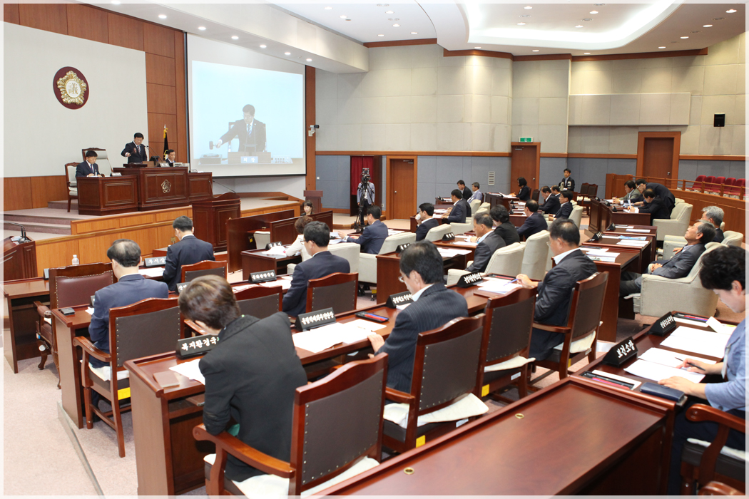 제247회 강릉시의회 임시회 제2차 본회의(2015.09.24) 대표이미지