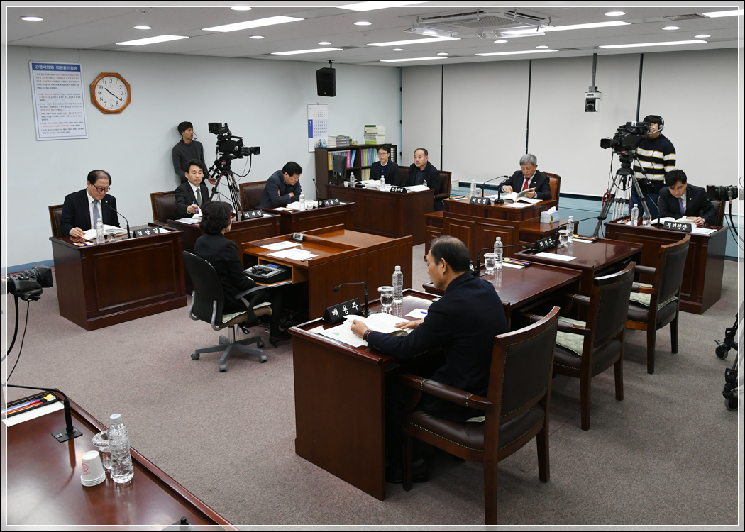 제264회 강릉시의회 임시회 산업건설위원회(2018.01.17.) 대표이미지