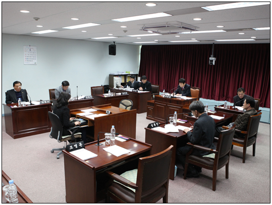 제228회 강릉시의회 임시회 산업건설위원회(2013.01.29) 대표이미지