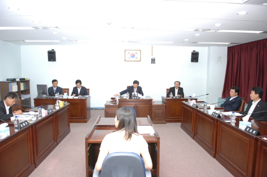 제203회정례회 중 예산결산위원회(2009.7.10) 대표이미지