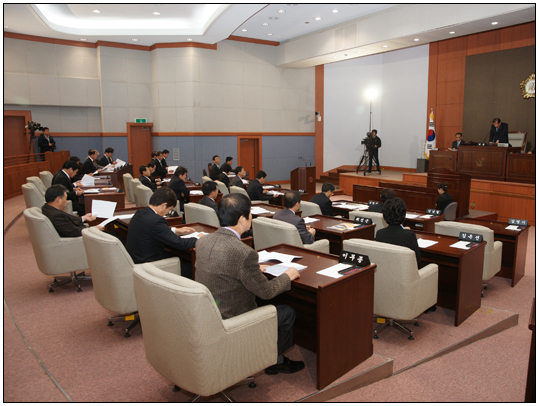 제219회 강릉시의회 임시회 제2차 본회의(2011.11.03) 대표이미지