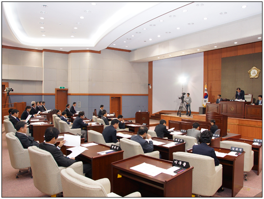 제218회 강릉시의회 임시회 제2차 본회의(2011.09.26) 대표이미지