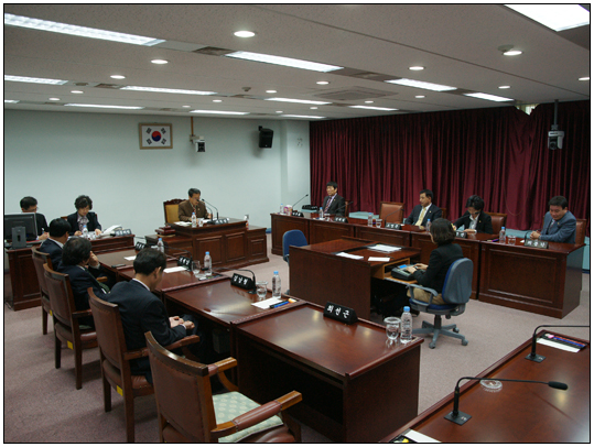 제219회 강릉시의회 임시회 윤리특별위원회(2011.10.26) 대표이미지