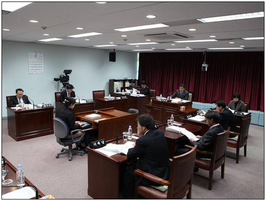 2011년 산업건설위원회 행정사무감사(2011.12.05) 대표이미지