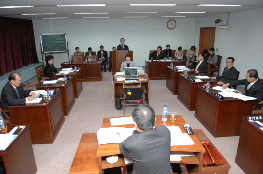 제198회 임시회 중 산업건설위원회 회의(2008.10.28) 대표이미지