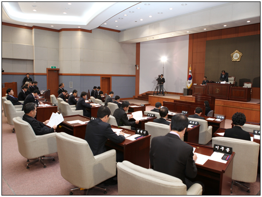 제220회 강릉시의회 제2차 정례회(2011.11.25) 대표이미지