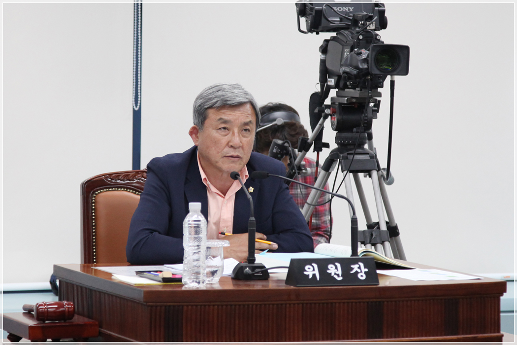 제260회 강릉시의회 제1차 정례회 산업건설위원회-행정사무감사(2017.06.20.) 대표이미지