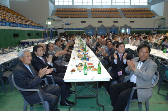 내곡동 어르신 경로잔치(2008.5.2) 대표이미지