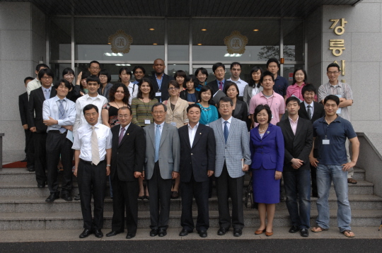 경희대 평화복지대학원생 의회방문(2008.6.24) 대표이미지