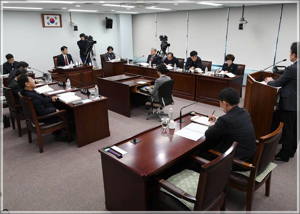 제264회 강릉시의회 임시회 내무복지위원회(2018.01.19.) 대표이미지