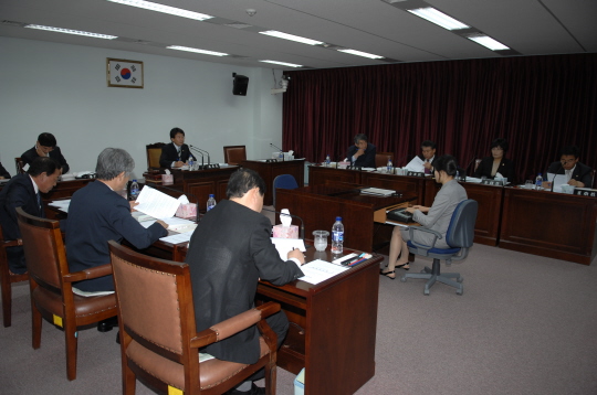 제195회임시회  중 내무복지위원회 회의(2008.5.29) 대표이미지