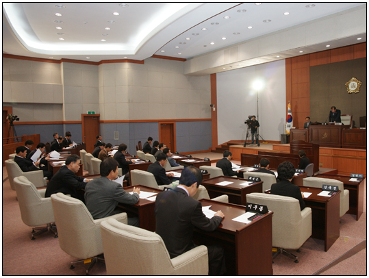 제219회 강릉시의회 임시회 제1차 본회의(2011.10.26) 대표이미지