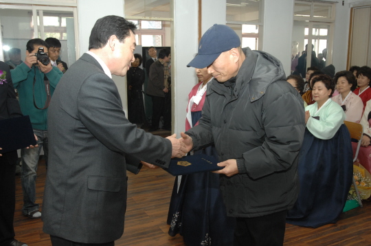 강릉인문중 고등학교 졸업식 축사(2008.2.13) 대표이미지