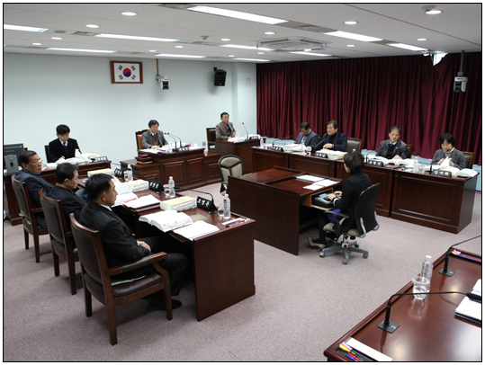 제233회 강릉시의회 제2차 정례회 예산결산위원회(2013.12.12) 대표이미지